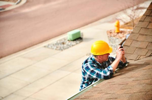 Red Flags to Watch for When Hiring a Roofing Contractor