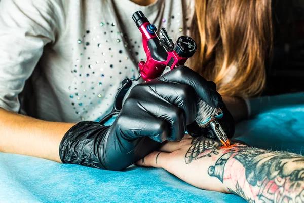 Discover Unique Tattoo Artistry in Mississauga